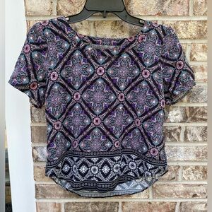 Cropped Boho Novelty Print Shirt